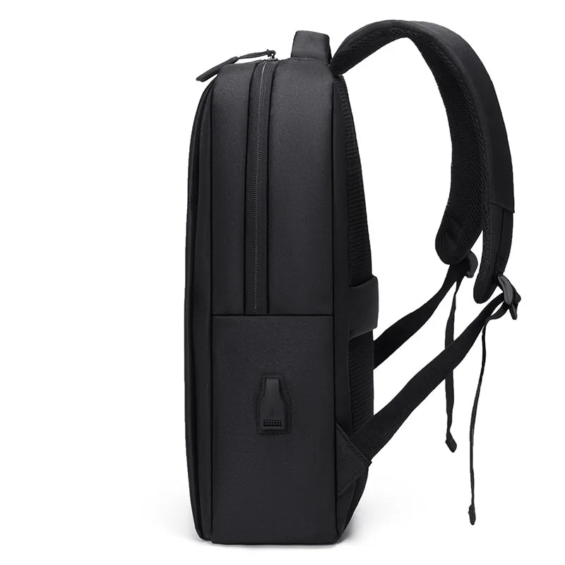 Mochila GOLF Portátil 15.6" | Impermeable | Puerto USB | 15L | Negocios y Viajes